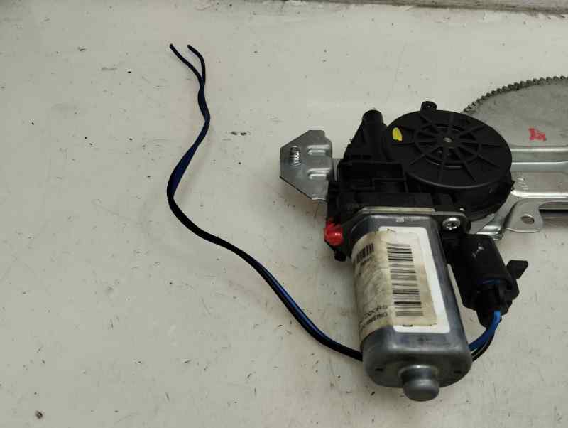 ELEVALUNAS DELANTERO IZQUIERDO PEUGEOT 205 1.8 TD MT 58CV