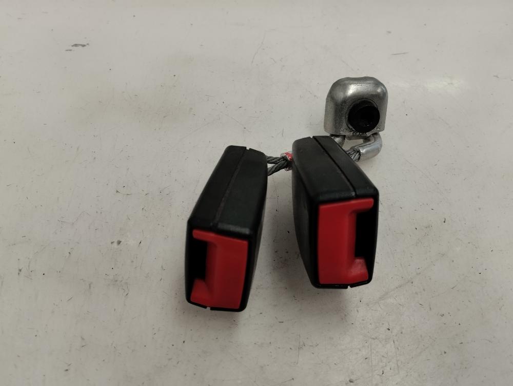 ANCLAJE CINTURON TRASERO IZQUIERDO VOLKSWAGEN PASSAT 2008 2.0 TDI 4MOTION DSG 170CV
