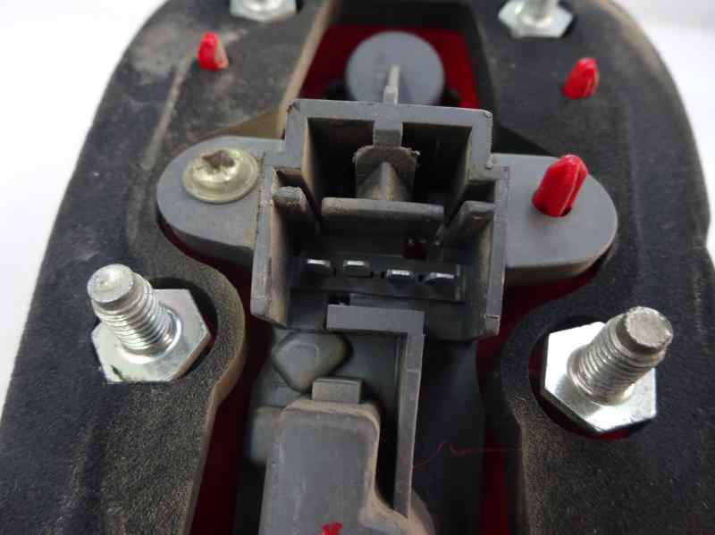 PILOTO TRASERO IZQUIERDO ALFA ROMEO 147 1.9 MT 101CV | 74KW