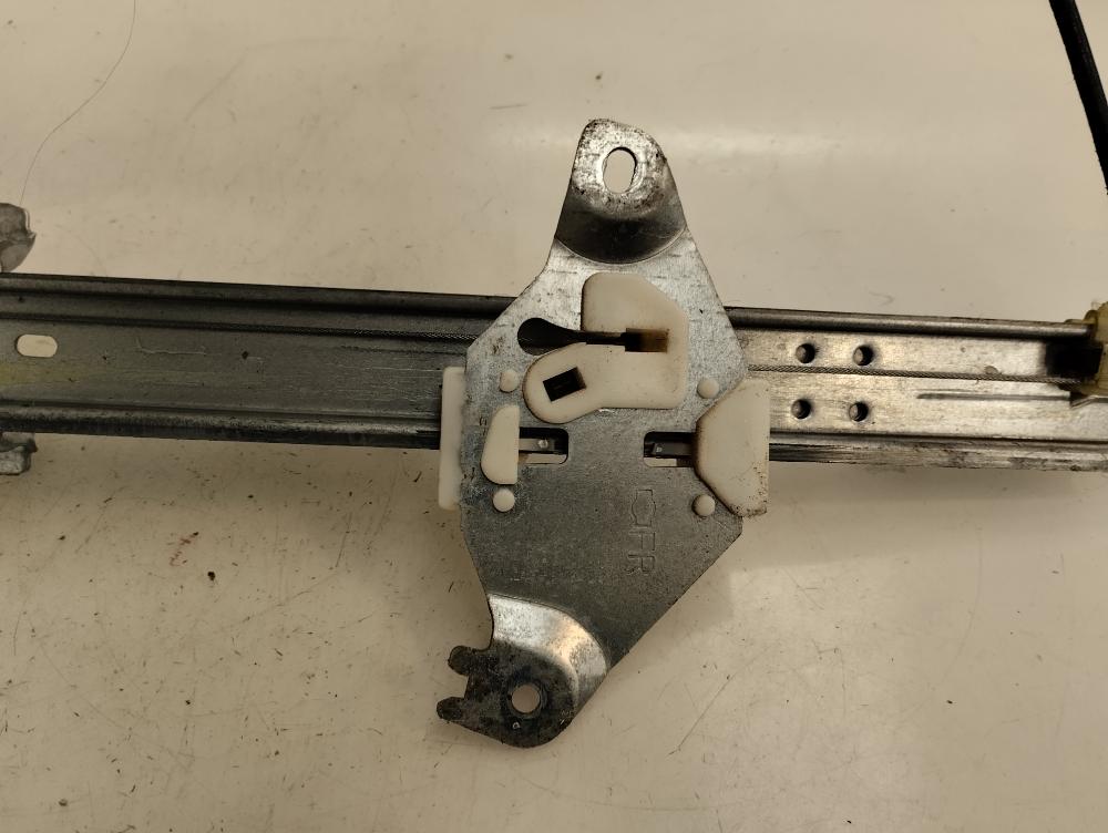 ELEVALUNAS TRASERO DERECHO NISSAN QASHQAI 2.0 DCI MT 4WD 148CV