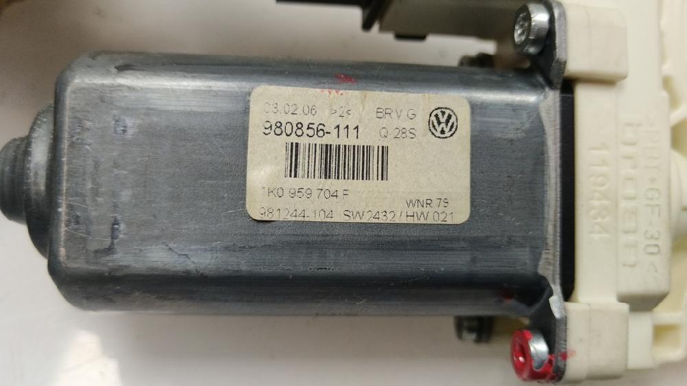 MOTOR ELEVALUNAS TRASERO DERECHO VOLKSWAGEN PASSAT 2.0 TDI BLUEMOTION MT 140CV