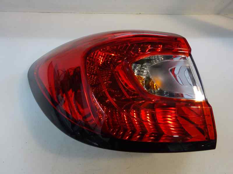 PILOTO TRASERO IZQUIERDO RENAULT CAPTUR 1.5 DCI MT 90CV | 66KW