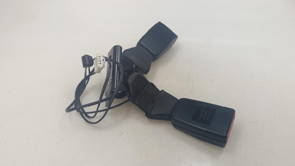 ANCLAJE CINTURON TRASERO DERECHO CITROEN C4 CACTUS 1.2 MT 110CV | 81KW
