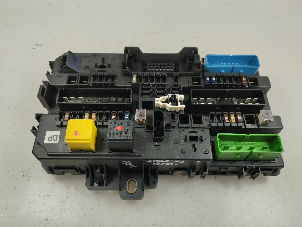 CAJA RELES FUSIBLES OPEL ASTRA 1.7 CDTI 6MT 100CV | 73KW