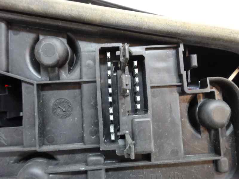 PILOTO TRASERO DERECHO PEUGEOT 306 1.9 MT D 68CV