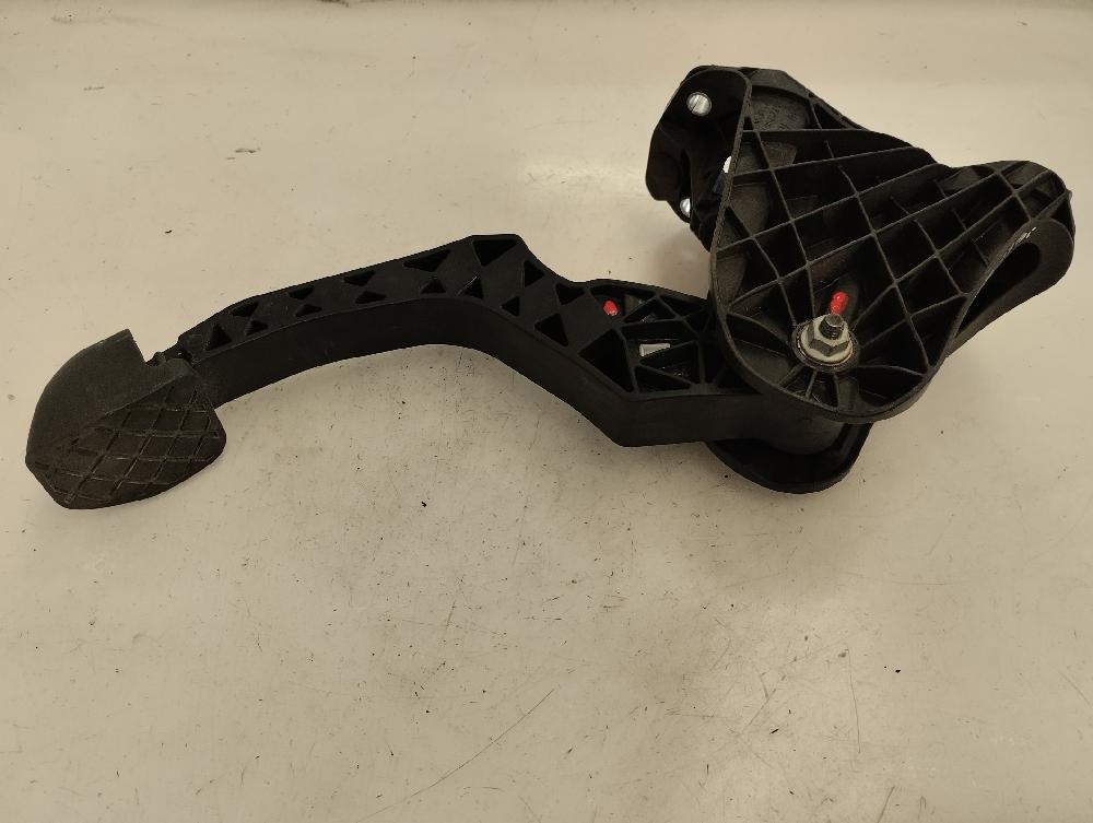 PEDAL EMBRAGUE AUDI A3 1.9 TDI MT 105CV | 77KW
