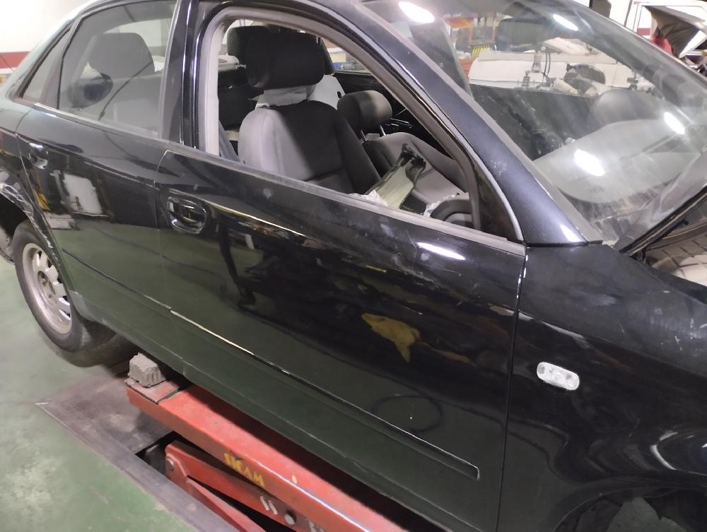 PUERTA DELANTERA DERECHA AUDI A4 1.9 TDI 6MT 130CV