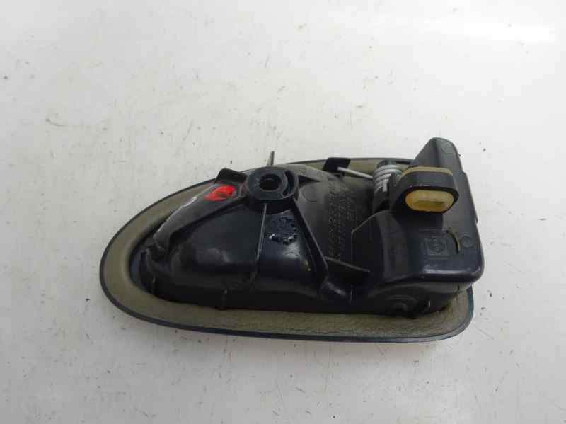 MANETA INTERIOR TRASERA IZQUIERDA RENAULT CLIO 1.9 DTI MT 80CV | 59KW