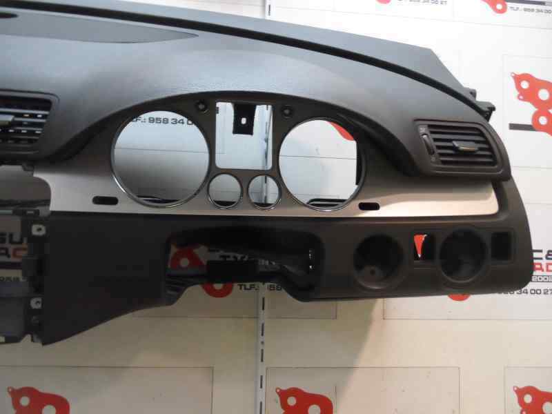 SALPICADERO VOLKSWAGEN PASSAT VARIANT 2.0 TDI DSG 150CV