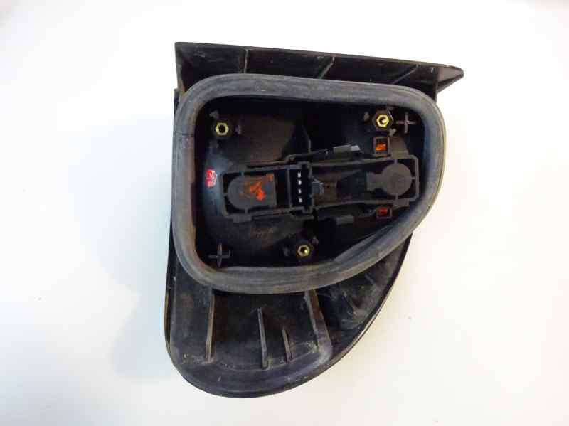 PILOTO TRASERO IZQUIERDO RENAULT LAGUNA 1995 2.2 D MT 83CV