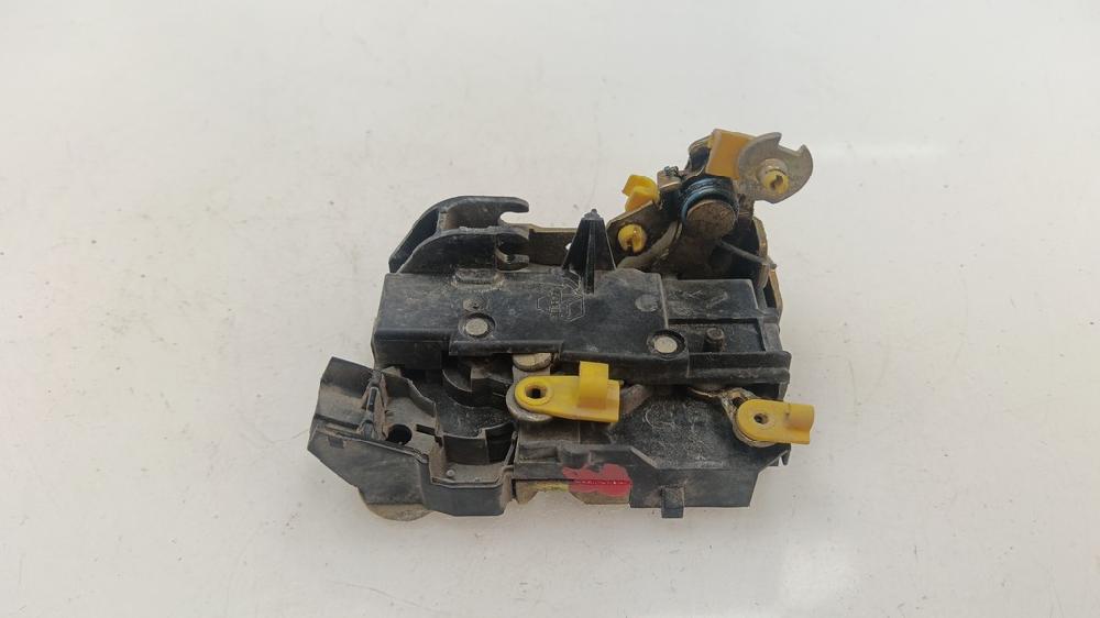 CERRADURA PUERTA DELANTERA IZQUIERDA RENAULT CLIO 1.2 MT 55CV