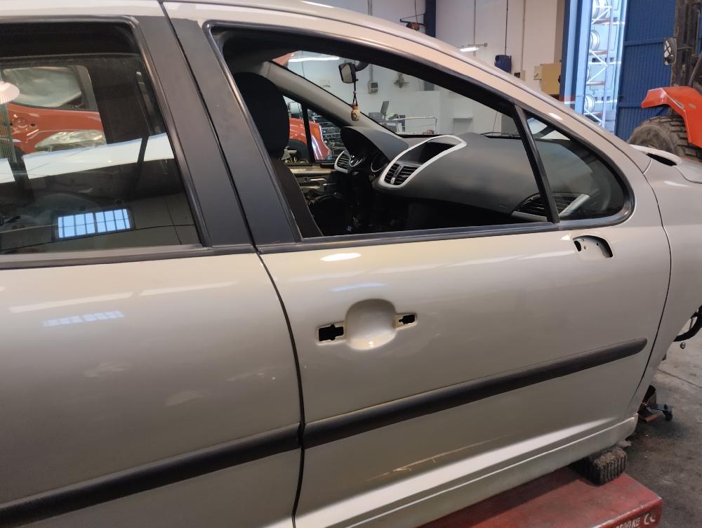 PUERTA DELANTERA DERECHA PEUGEOT 207 1.4 MT 88CV