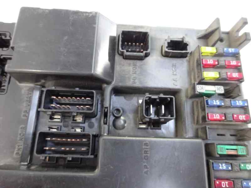 CAJA RELES FUSIBLES CITROEN C5 2004 2.0 HDI MT 109CV