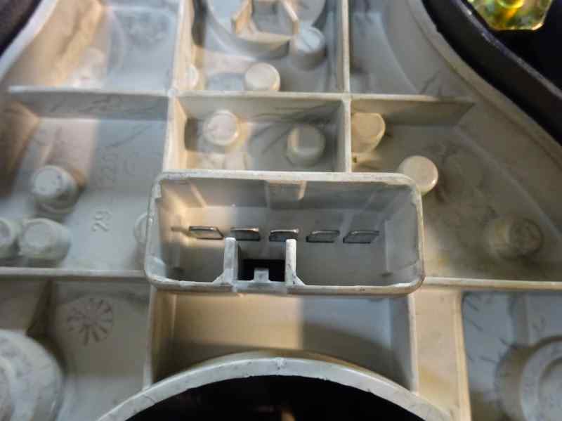 PILOTO TRASERO DERECHO MITSUBISHI CARISMA 1.8 MT GDI 125CV | 92KW