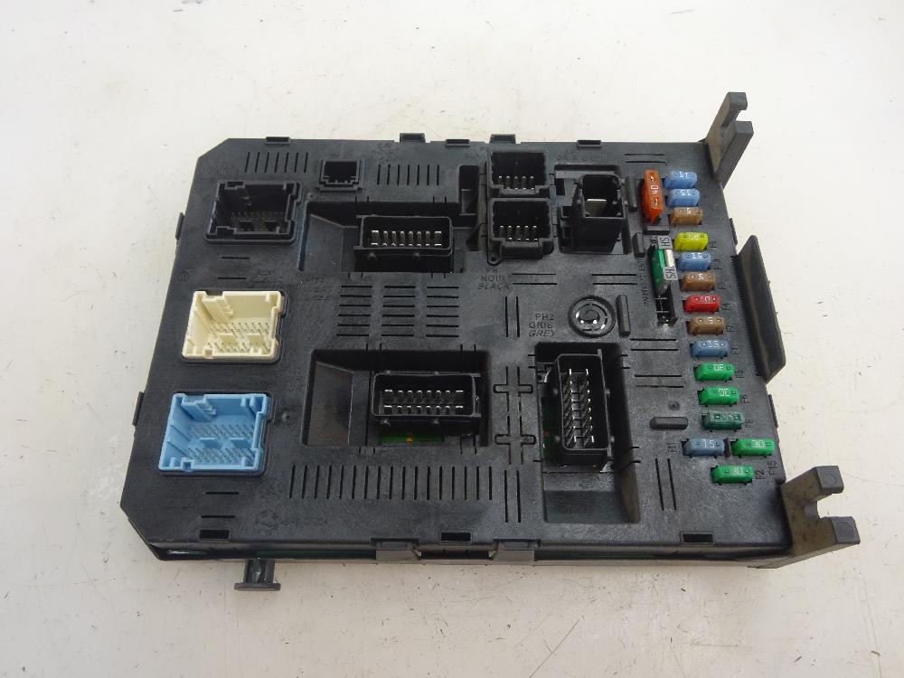 CAJA RELES FUSIBLES CITROEN C4 2006 1.6 HDI MT 90CV