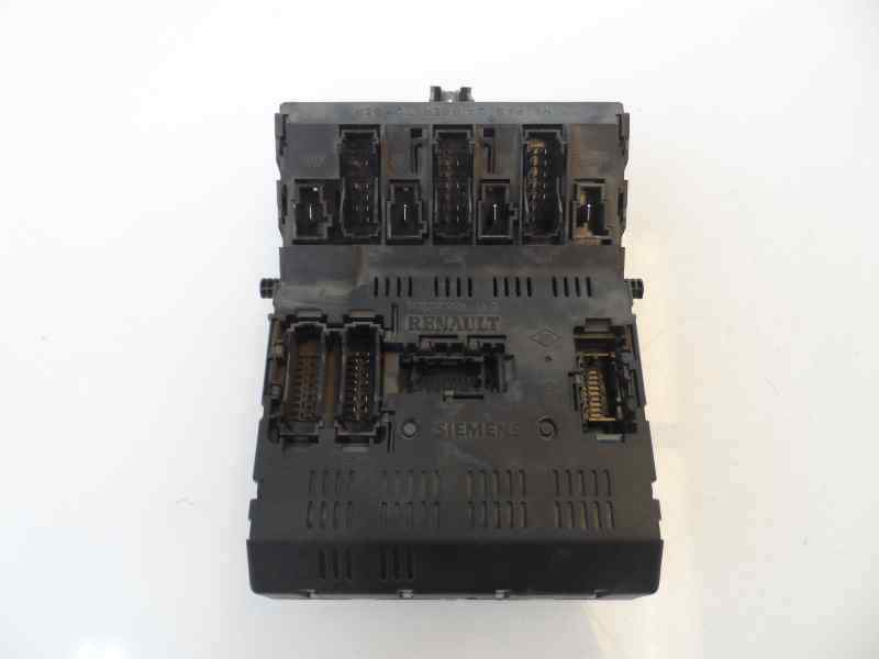 CAJA RELES FUSIBLES RENAULT MEGANE 1996 1.4 MT 75CV | 55KW