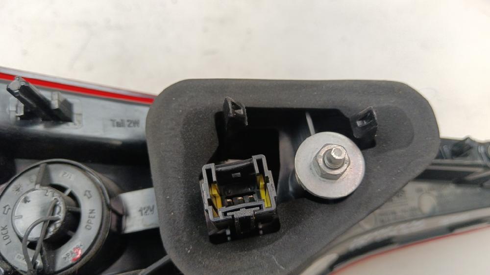 PILOTO TRASERO DERECHO INTERIOR RENAULT SCENIC 1.3 MT 140CV | 103KW