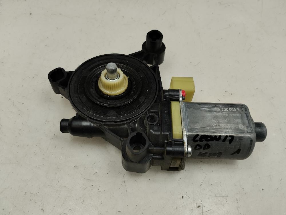MOTOR ELEVALUNAS DELANTERO DERECHO SEAT LEON 2017 1.6 TDI MT 105CV
