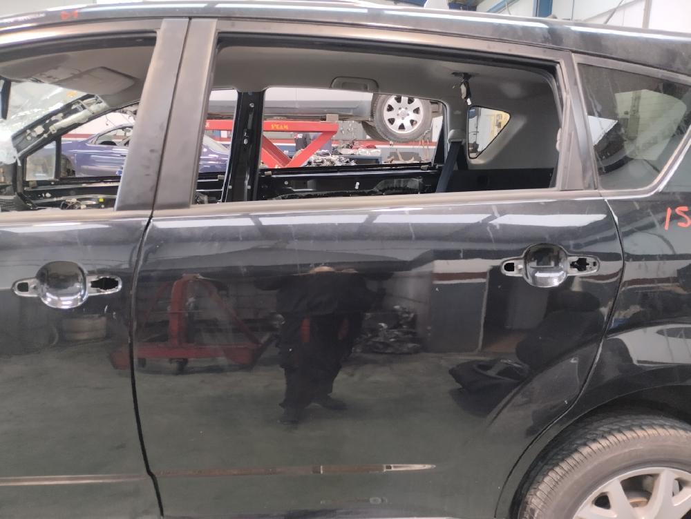 PUERTA TRASERA IZQUIERDA TOYOTA COROLLA VERSO 1.8 AMT 129CV