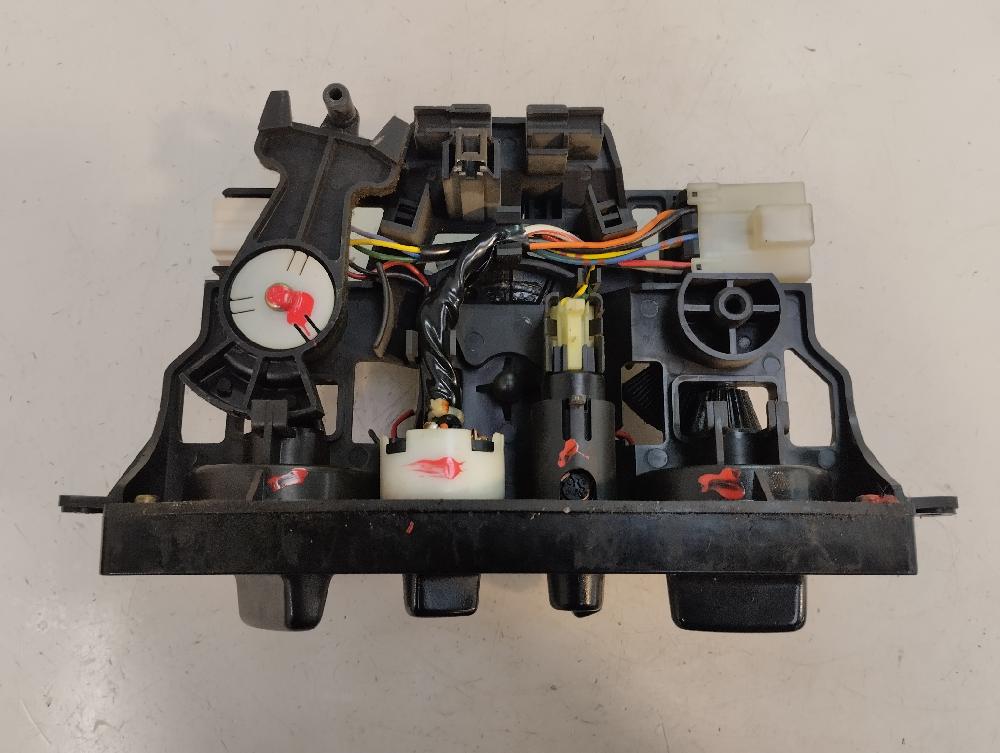 MANDO CALEFACCION AIRE ACONDICIONADO OPEL MONTEREY 1992 3.2 MT 4WD 177CV | 130KW
