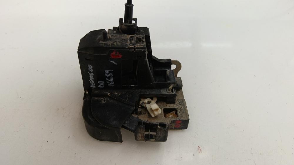 CERRADURA PUERTA DELANTERA DERECHA RENAULT MEGANE 1.4 MT 95CV | 70KW