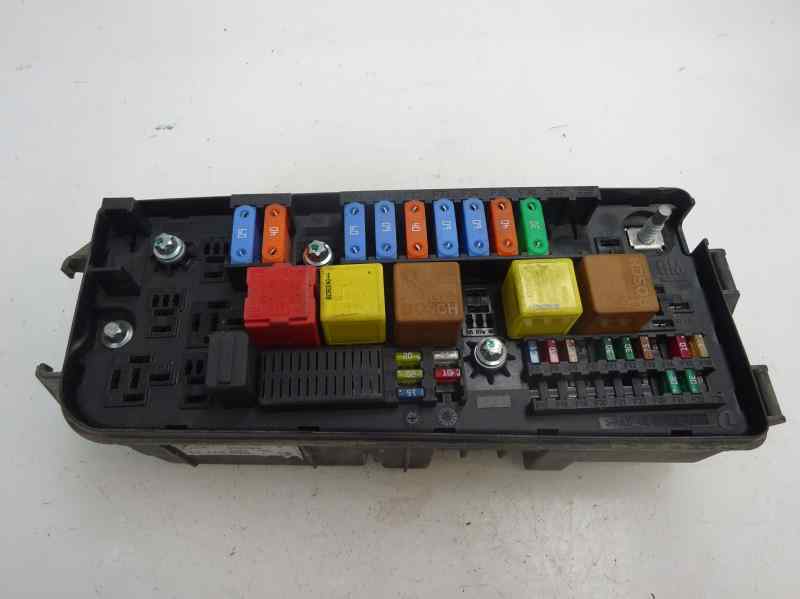CAJA RELES FUSIBLES OPEL VECTRA 2.2 DTI MT 125CV | 92KW