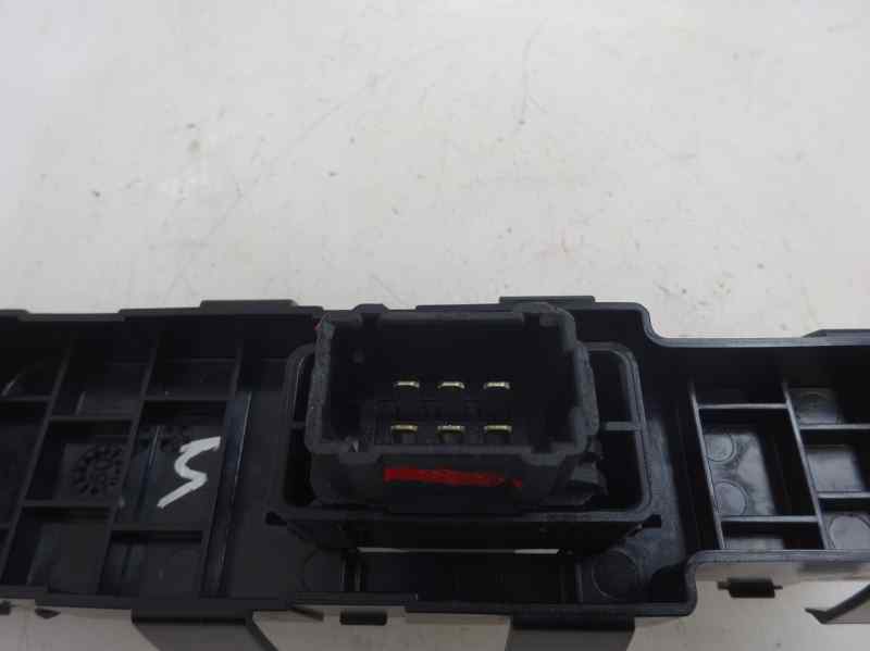 MANDO ELEVALUNAS DELANTERO DERECHO CITROEN C3 PICASSO 1.6 MT 110CV