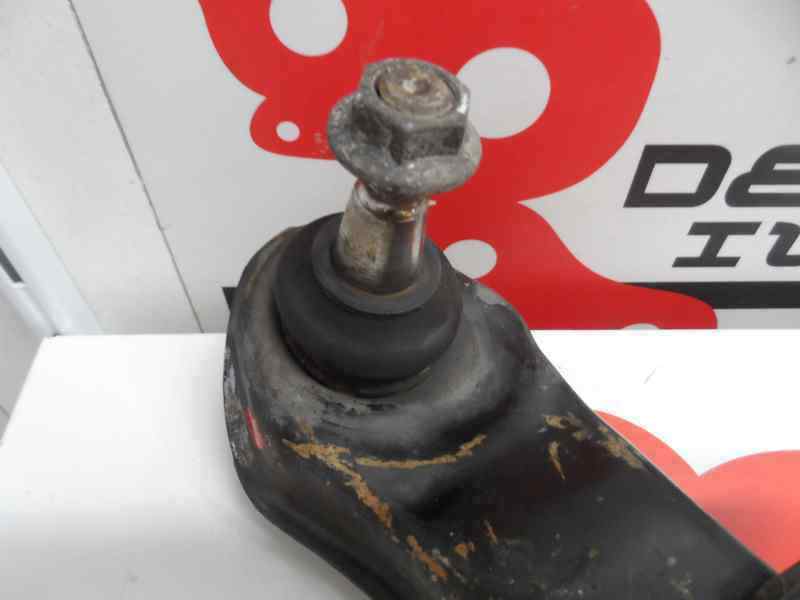 BRAZO SUSPENSION INFERIOR DELANTERO DERECHO NISSAN PRIMERA 2.2 DTI MT 126CV | 93KW