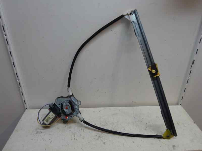 ELEVALUNAS DELANTERO DERECHO RENAULT CLIO 1.2 MT 58CV | 43KW