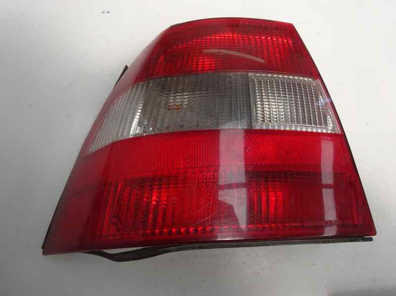 PILOTO TRASERO IZQUIERDO OPEL VECTRA 1998 2.0 DTI MT 101CV