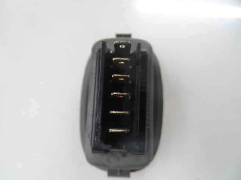MANDO ELEVALUNAS TRASERO DERECHO RENAULT SCENIC 2.0 16V MT 4WD 139CV