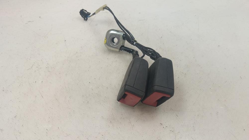 ANCLAJE CINTURON TRASERO IZQUIERDO SKODA FABIA 1.4 MT 90CV | 66KW