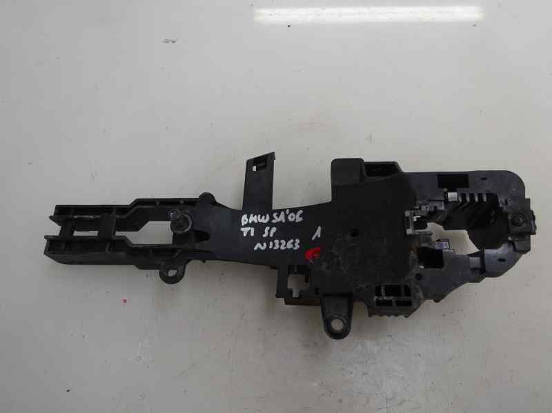 SOPORTE MANETA EXTERIOR PUERTA TRASERA IZQUIERDA BMW SERIE 1 2006 1.6 116I MT 115CV