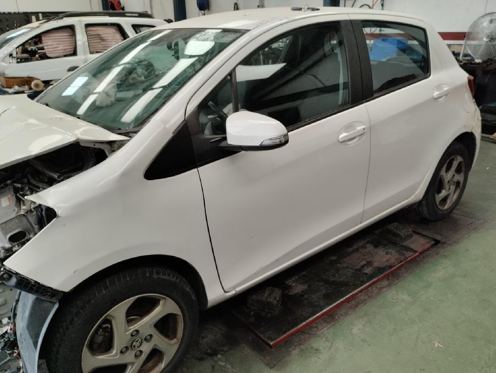 AMORTIGUADOR PORTON TOYOTA YARIS 2015 1.5 MT 106CV