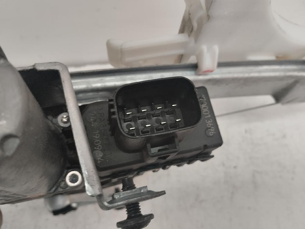 ELEVALUNAS TRASERO DERECHO FORD MONDEO 2006 2.0 MT 145CV | 107KW