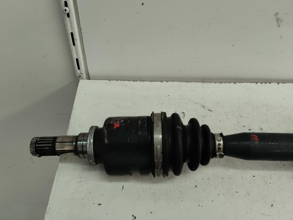 TRANSMISION DELANTERA DERECHA TOYOTA VERSO 1.6 MT 133CV