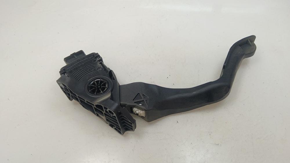 POTENCIOMETRO PEDAL CITROEN C4 CACTUS 1.2 MT 110CV | 81KW