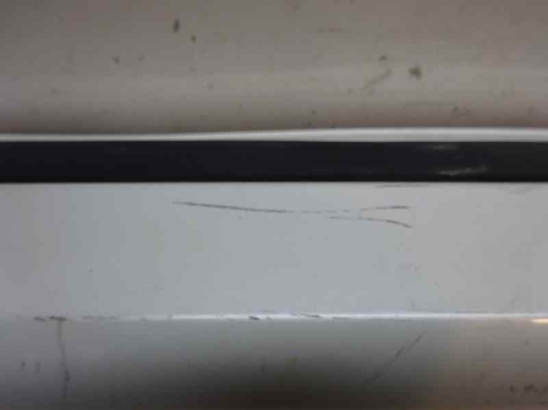 FALDON LATERAL TOYOTA YARIS OTROS