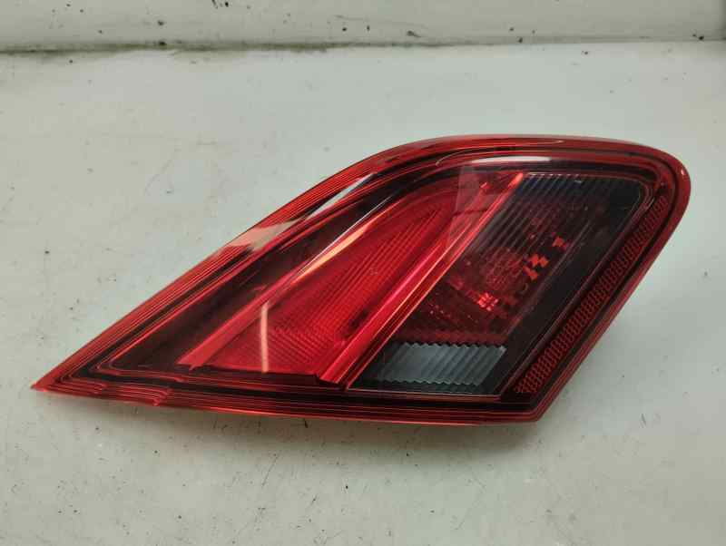 PILOTO TRASERO IZQUIERDO INTERIOR OPEL CORSA 1.4 MT 90CV | 66KW