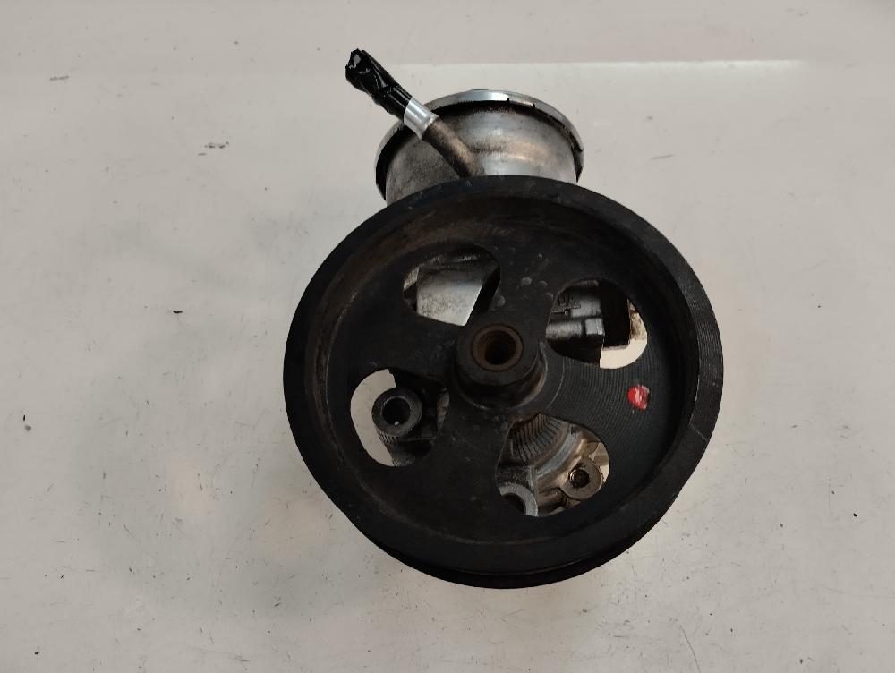 BOMBA DIRECCION TOYOTA COROLLA VERSO 2.2 TD MT 136CV