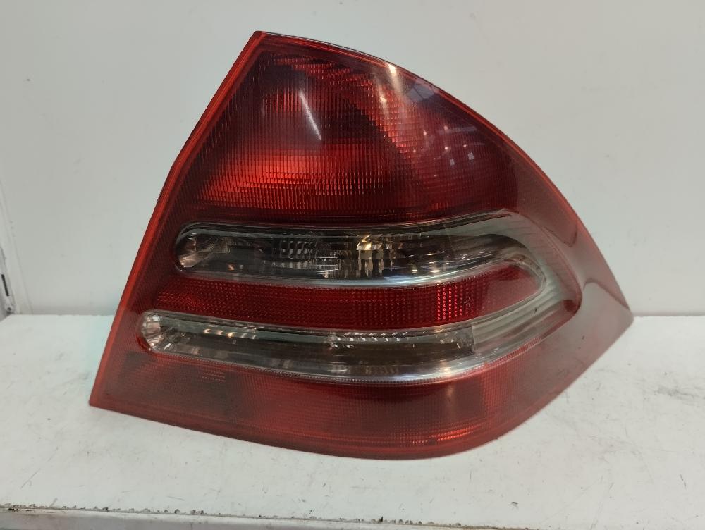 PILOTO TRASERO DERECHO MERCEDES BENZ CLASE C 2001 2.2 MT 143CV | 105KW