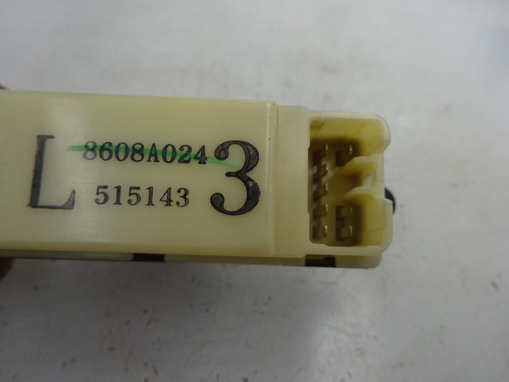 MANDO ELEVALUNAS TRASERO IZQUIERDO MITSUBISHI GRANDIS 2.0 DI-D MT 134CV
