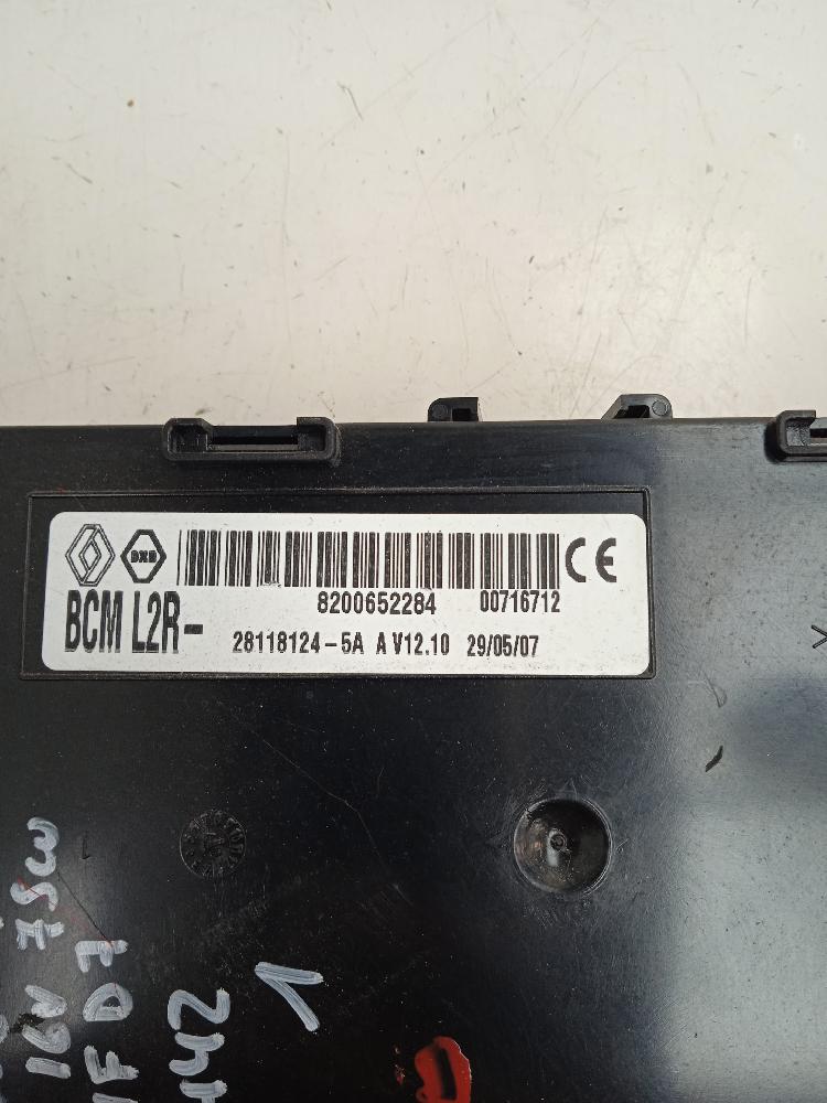 CAJA RELES FUSIBLES RENAULT MODUS 2007 1.2 MT 75CV