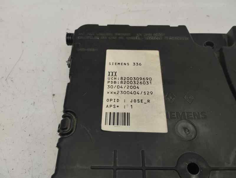 CAJA RELES FUSIBLES RENAULT MEGANE 2004 1.5 DCI MT 101CV