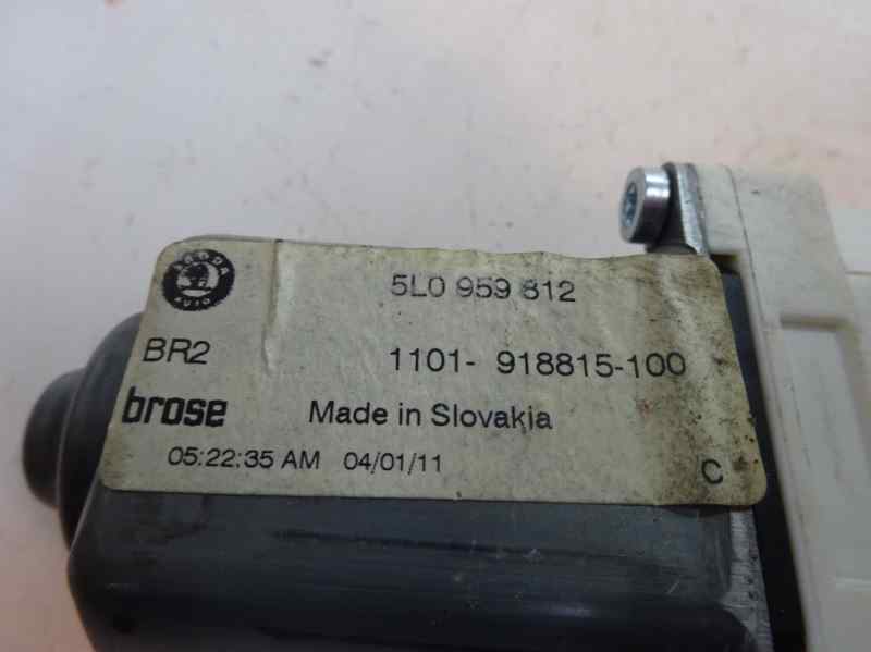 MOTOR ELEVALUNAS TRASERO DERECHO SKODA YETI 1.2 TSI MT 105CV | 77KW