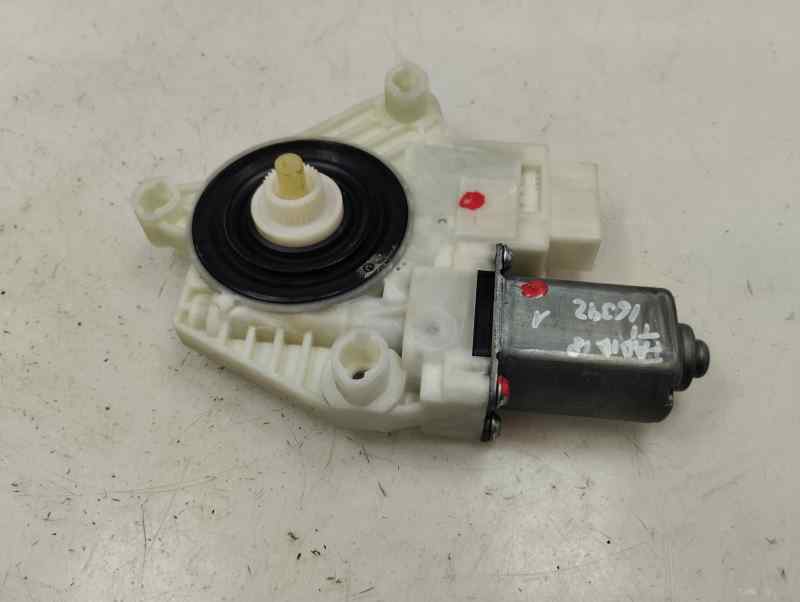 MOTOR ELEVALUNAS TRASERO IZQUIERDO SKODA FABIA 1.0 MT 75CV