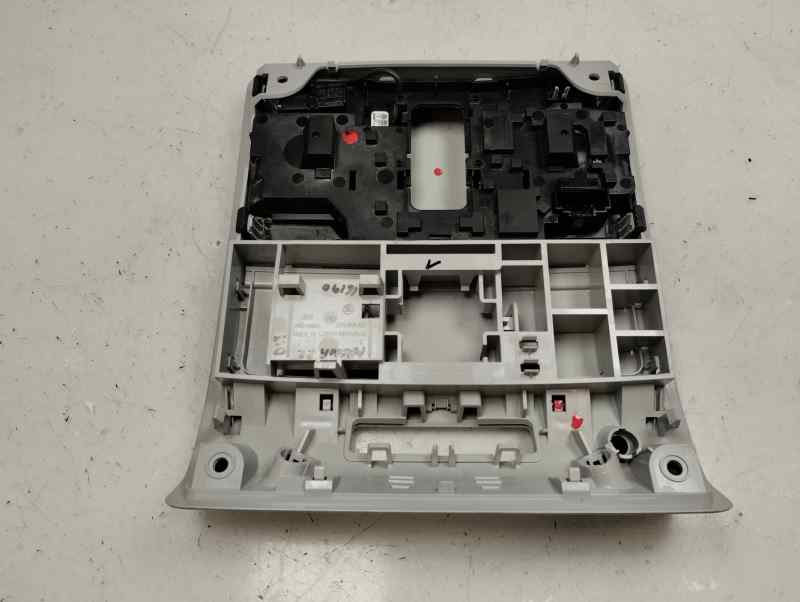 LUZ INTERIOR SEAT ARONA 1.0 AMT 110CV | 81KW