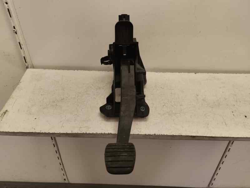 PEDAL EMBRAGUE DACIA SANDERO 0.9 TCE MT 90CV