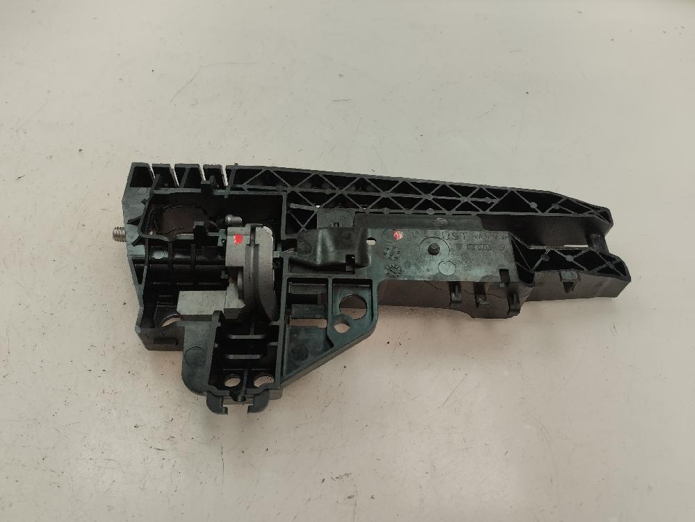 SOPORTE MANETA EXTERIOR PUERTA TRASERA IZQUIERDA AUDI Q5 2.0 TDI MT QUATTRO 177CV