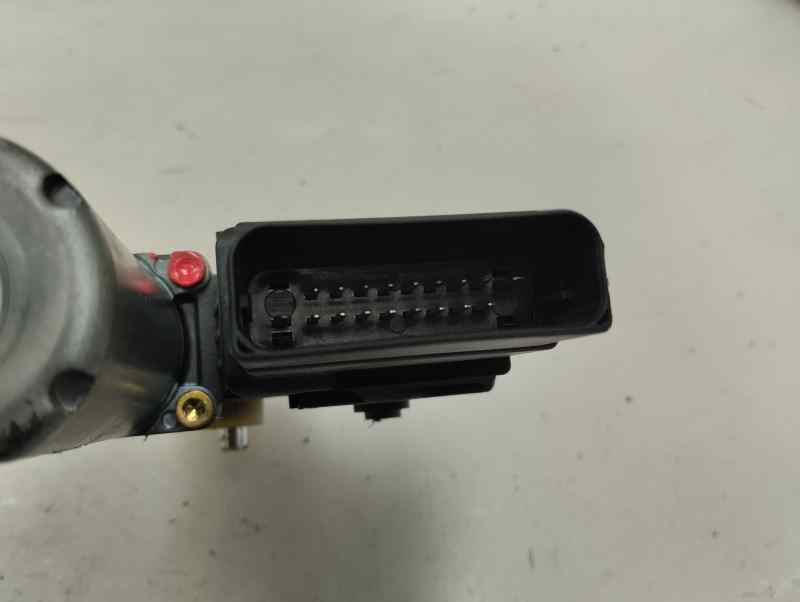 MOTOR ELEVALUNAS TRASERO IZQUIERDO VOLKSWAGEN PASSAT 1.9 TDI 6MT 130CV